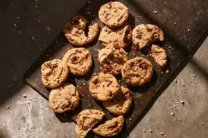 Petite Chocolate Chipper Cookies 12-PackPetite Chocolate Chipper Cookies 12-Pack